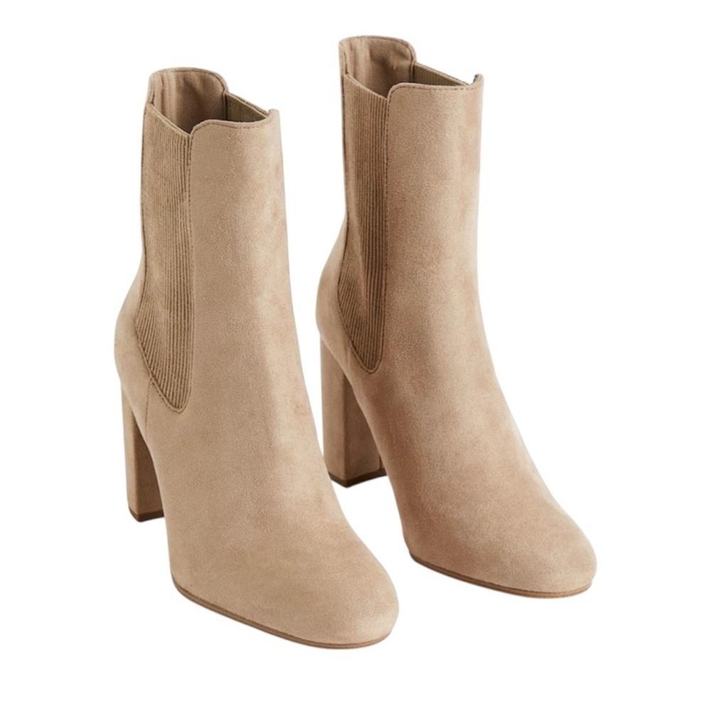 H&M HEELED CHELSEA BOOTS Tan Size 8